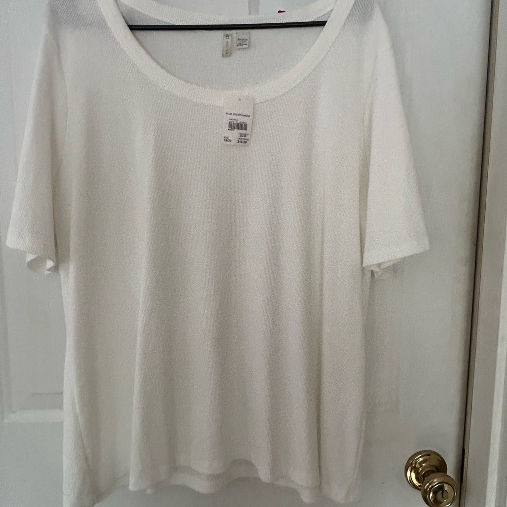 Womens Cato NWT 18/20w white top